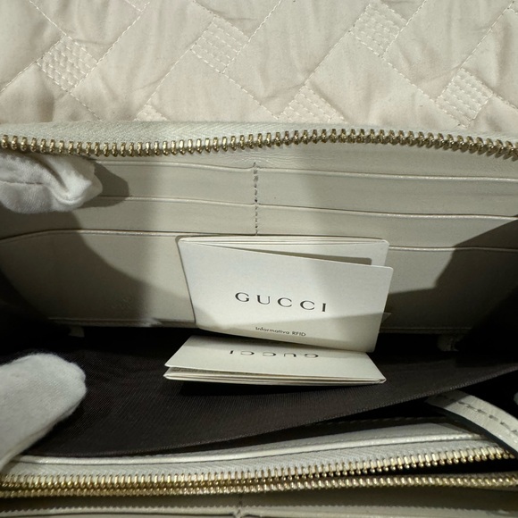 ๐FULL INCLUSION! NWOT GUCCI HORSEBIT IVORY ZIPPY CONTINENTAL WALLET 4โx 8โ - Picture 6 of 8